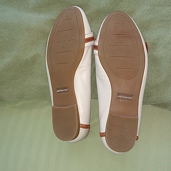 Croft & Barrow  Leather Flats  Every season US6 - Picture 3 of 3